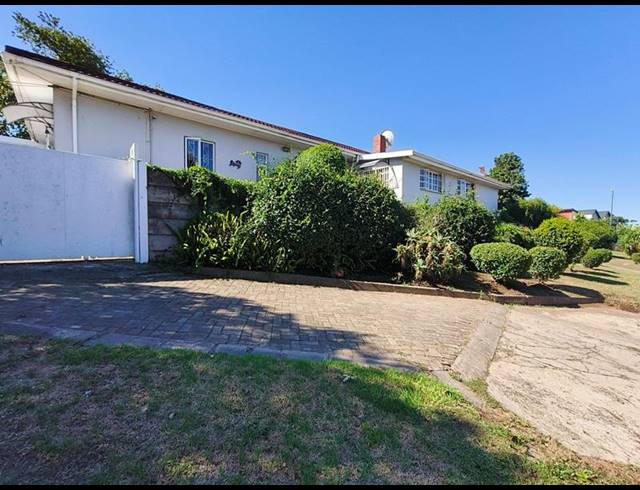 7 BEDROOM HOUSE FOR SALE IN MTHATHA CENTRAL